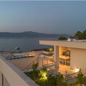 4 Bedroom Luxury Villa with Heated Pool and boat mooring, Ciovo near Trogir – Sleeps 8